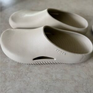 CROCS Cream Slip-On Clogs